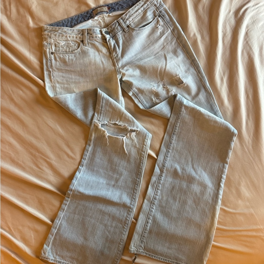 Stylish Women's Distressed Jeans